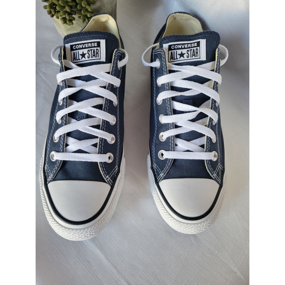 NEW! Converse Classic Taylor All Star Ox Navy - Size 8.M, 10.W